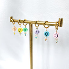 Afbeelding in Gallery-weergave laden, EARRINGS - NEW SMILEY